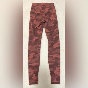 NWOT Lululemon Print Yoga Pants